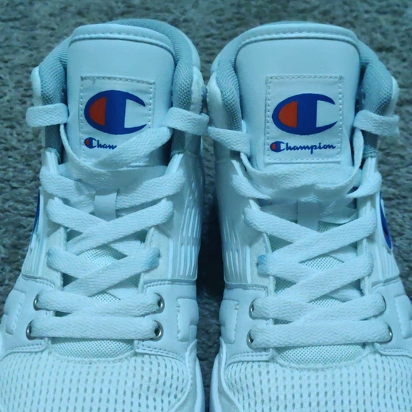 Champion 3 on 3 White and Gum shoes - Picture 5 of 5